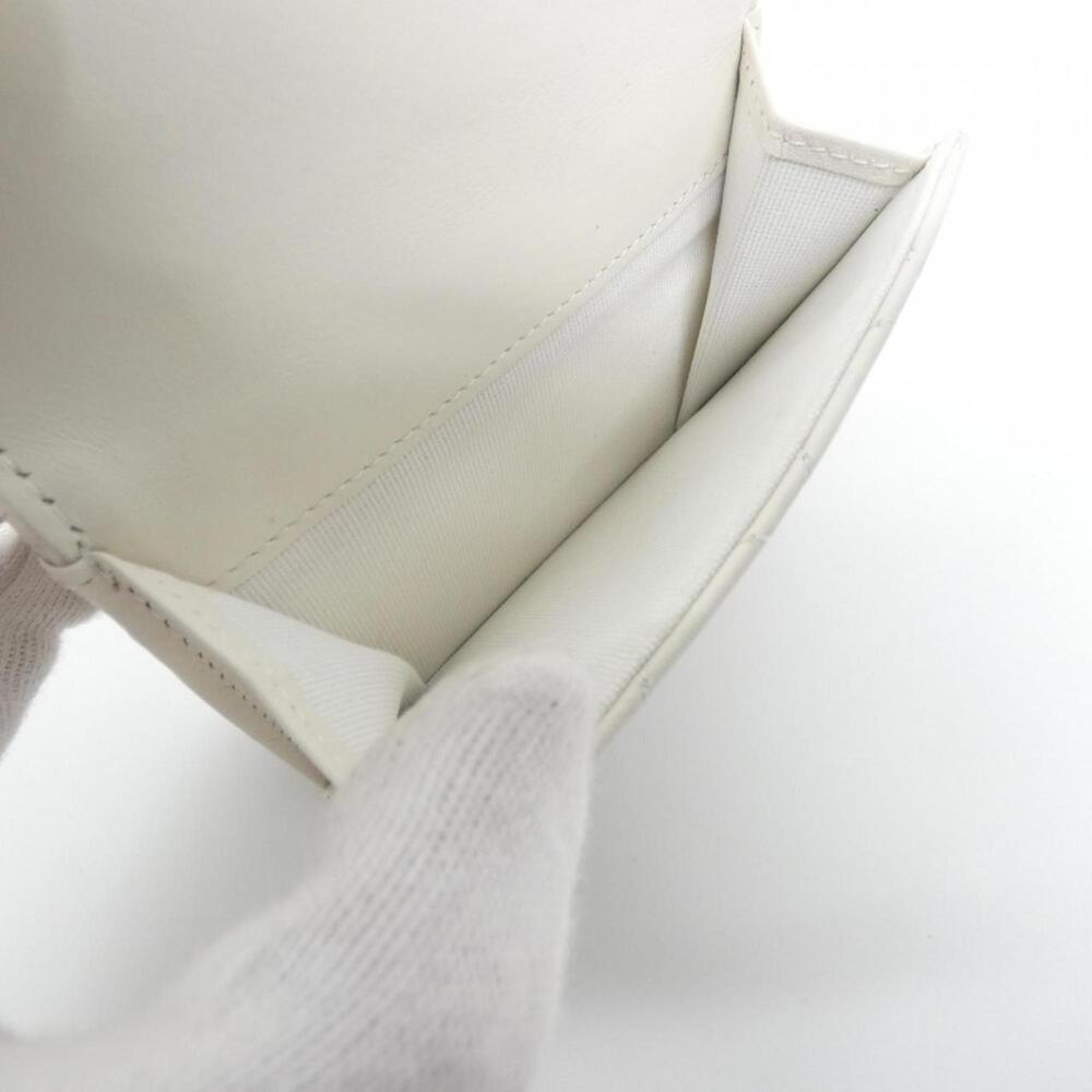 CHANEL White Wallet - Picture 8 of 9